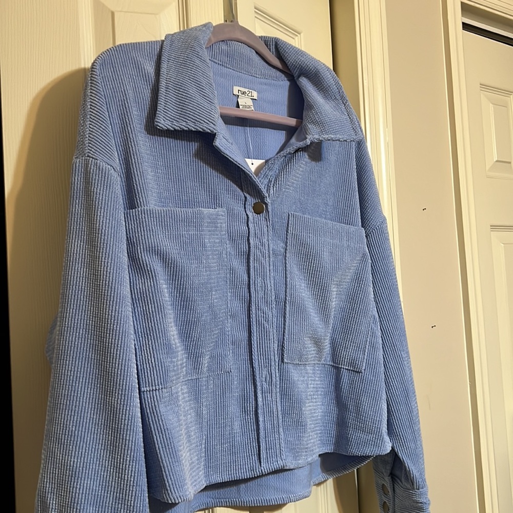 Shacket - Picture 3 of 3